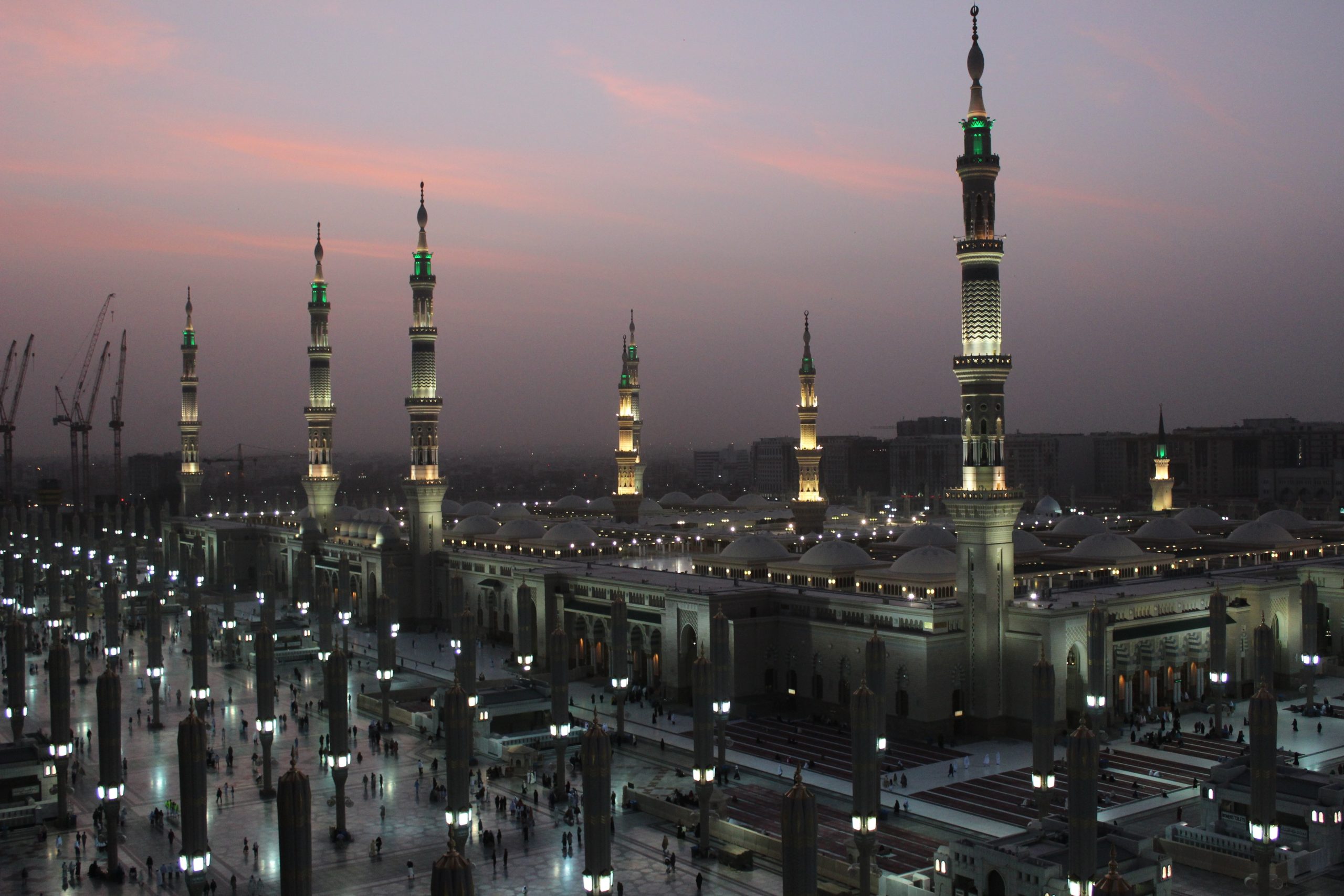 Masjid an-Nabawi in Madinah, destination of the Jeddah to Madinah taxi